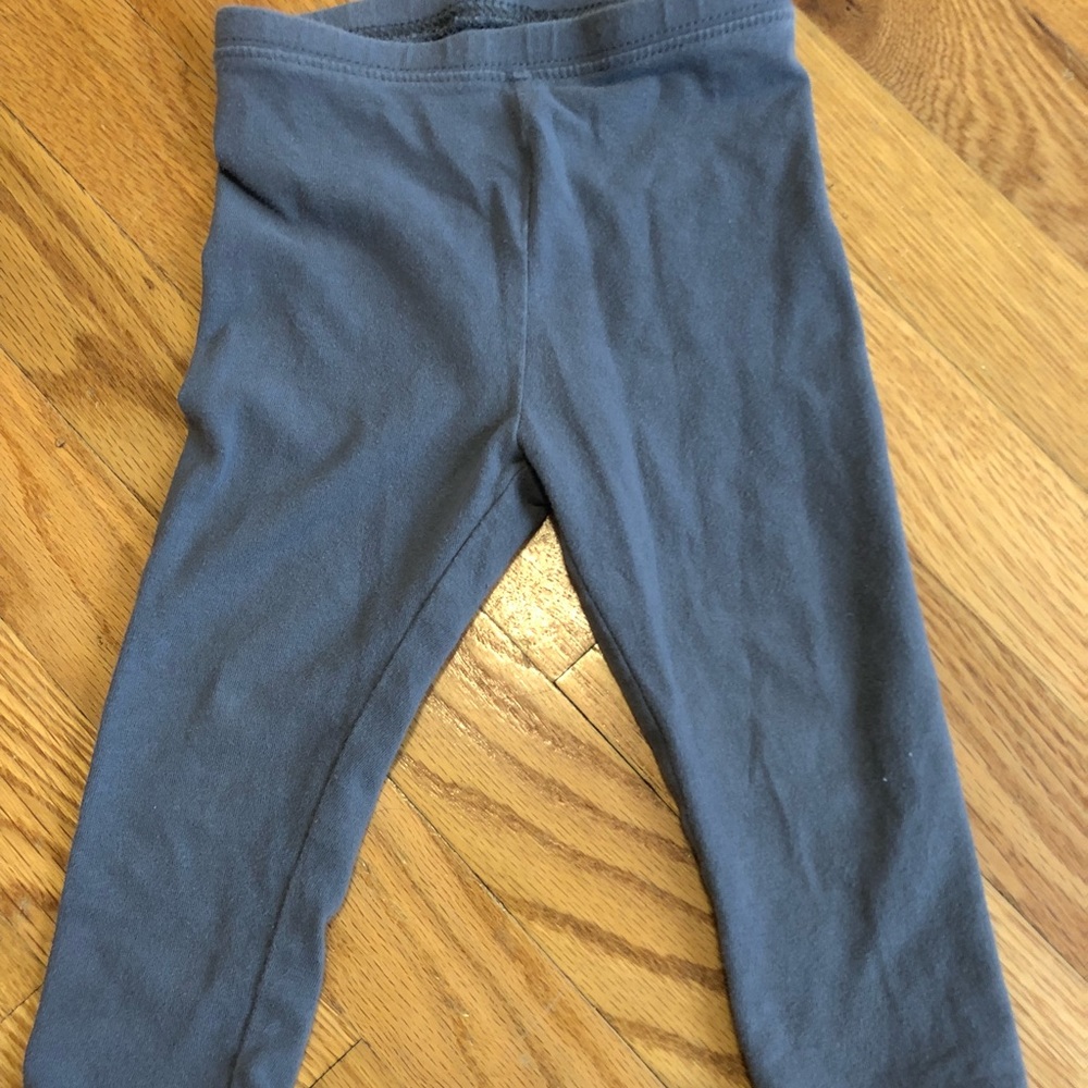 Gray leggings